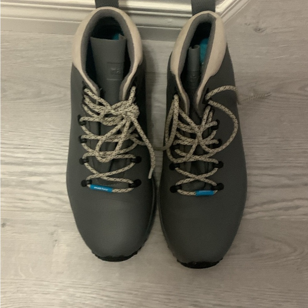 Native Apex Hiking Boots